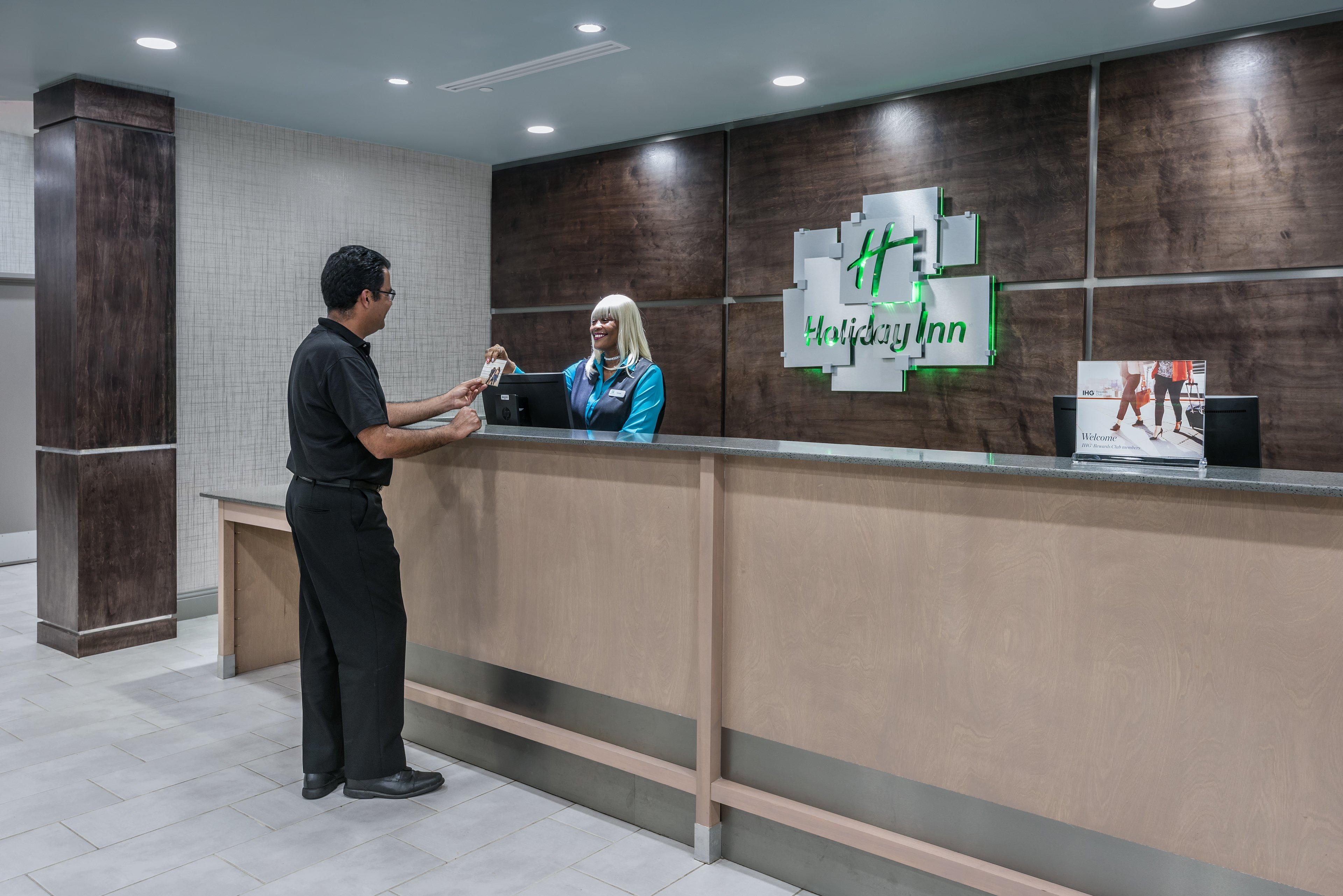 假日酒店-博蒙特东/医学中心区 外观 照片